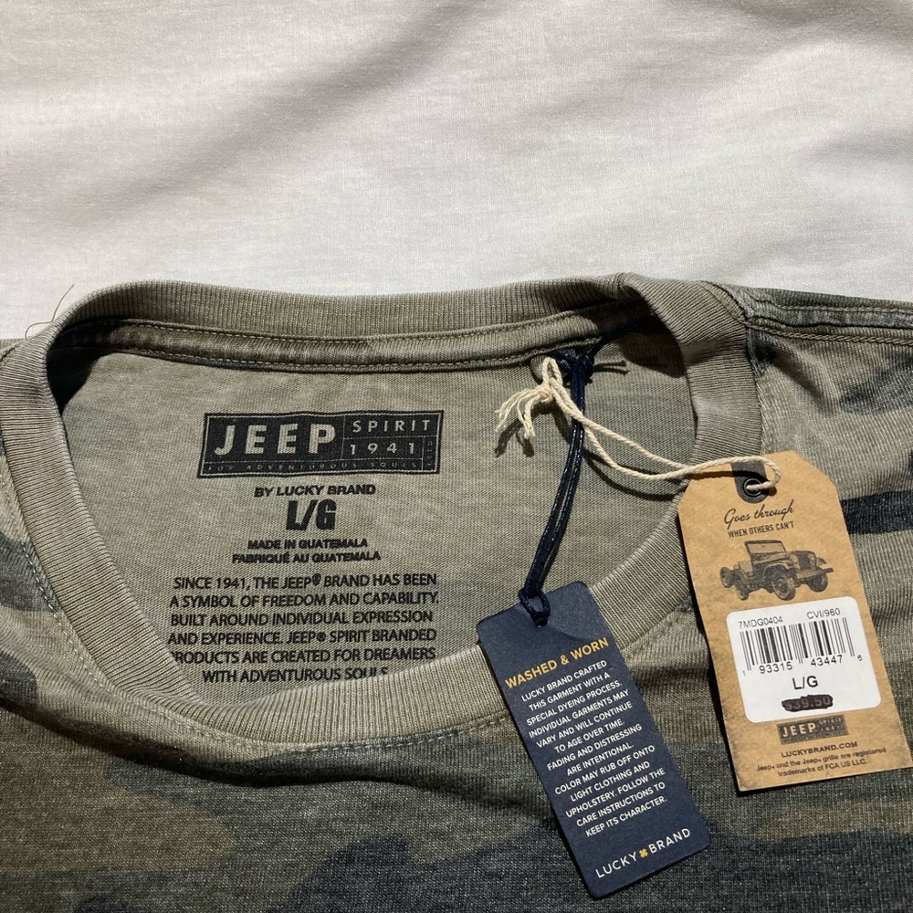 Lot of 2 Men’s Lucky Brand Camo Jeep/ Venice Burnout T-shirts. Size large, NWT! - Picture 3 of 11